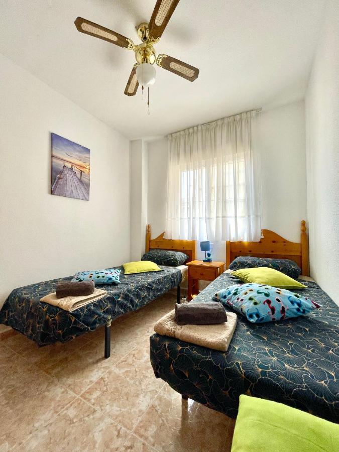 Sunny Green Apartment Τορεβιέχα Εξωτερικό φωτογραφία